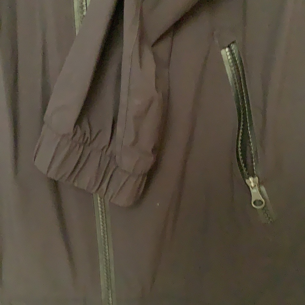 Lululemon light jacket - Picture 4 of 4